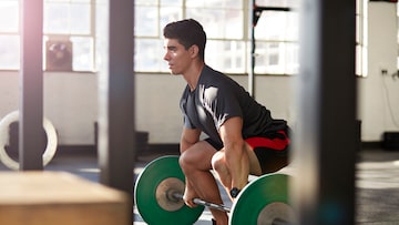 4 Übungen für einen starken unteren Rücken - FITBOOK