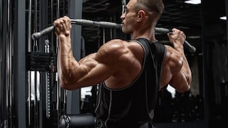 Was ist besser für den Muskelaufbau – Training mit Freihanteln oder Geräte?