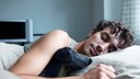 Einschlafen Trick Militär: Mann im Bett