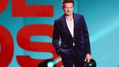 Jeremy Renner im Februar 2024 beim People's Choice Award