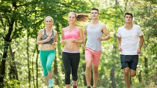 Wie lang und schnell sollten Frauen und Männer für ihre Grundfitness laufen können?