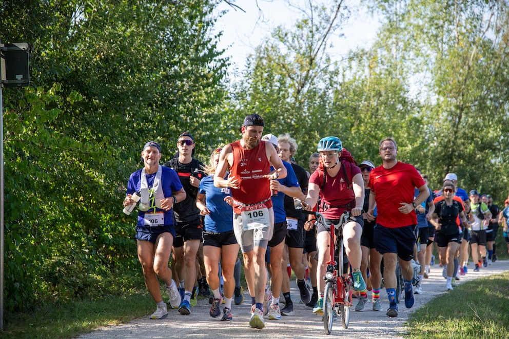 Jonas Deichmann während seiner Ironman-Challenge