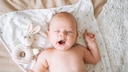 Wassertrinken kann für Babys lebensgefährlich sein