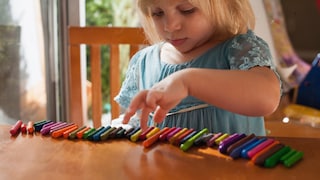 Kind, dass an Asperger leidet