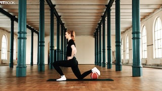 10 Minuten Stretching mit Alba-Basketballerin Wiebke Schwartau