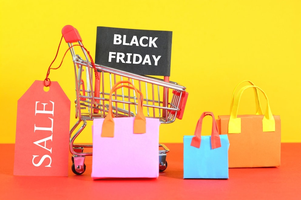 Black Friday 2024 Die wichtigsten Infos zum ShoppingEvent FITBOOK