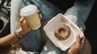 Ist Junkfood in Kombination mit (heißer) Schokolade weniger ungesund?