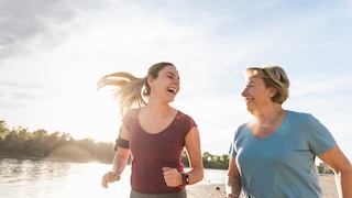 Zwei Frauen beim Laufen