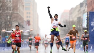 Bestes Alter für Marathon: Ein Läufer jubelt