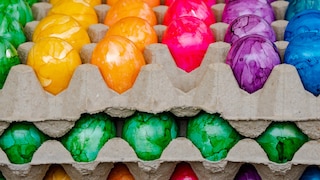 Bunte Eier aus dem Supermarkt