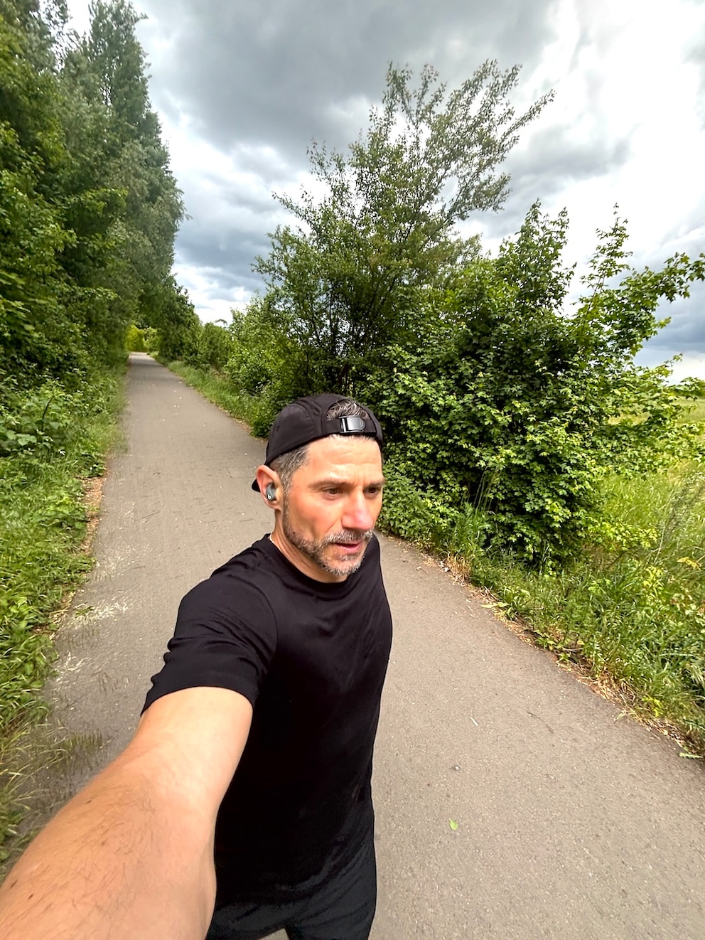 Nuno Alves beim Halbmarathon nach 120 km mit dem Fahrrad