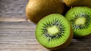 Kiwis sollen eine positive Wirkung auf den Schlaf haben