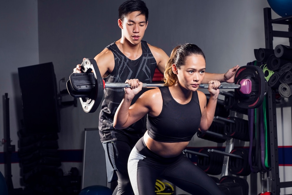 So werden Sie zum wertvollen Spotter für Ihren Trainingspartner