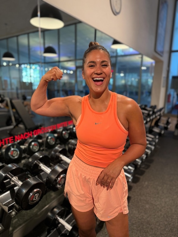 Steffi Brungs im Fitnessstudio