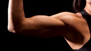 Mit Bodyweight-Übungen kann man seine Arme effektiv trainieren