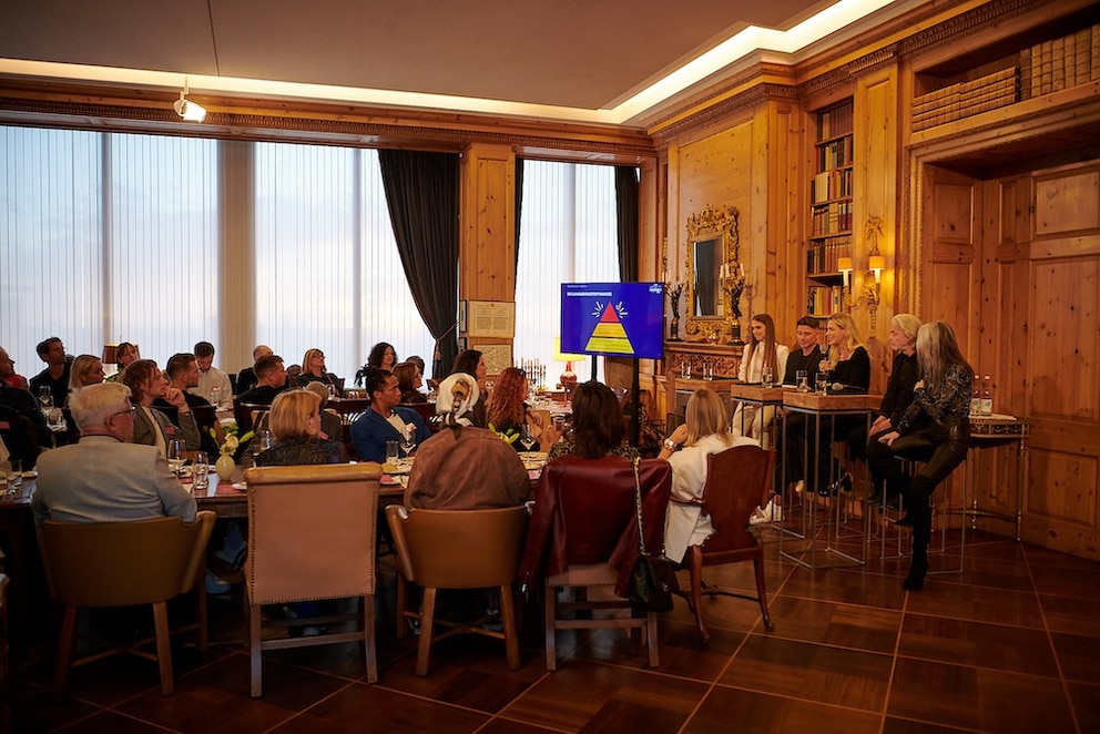 Die &bdquo;Longevity Lounge&ldquo; fand im Journalisten-Club des Axel Springer Verlags statt