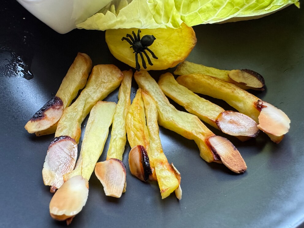 Crispy on the outside, soft on the inside–and with their 'nails' almost too real for the first bite.