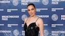 Gal Gadot spricht &uuml;ber Hirnthrombose und Geburt