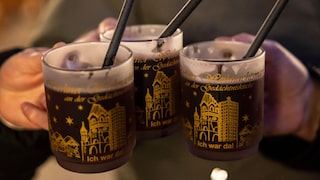 Für viele gehört Glühwein zum Weihnachtsmarktbesuch dazu