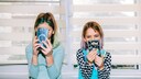 Fr&uuml;her Smartphone-Besitz kann gesundheitliche Folgen haben.