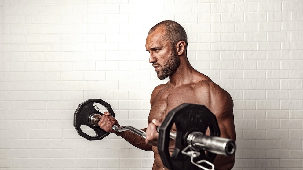 Progressive Overload ist der einzige Weg zu neuen Muskeln.