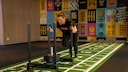 Der Sled Push oder auch Schlittenschieben geannnt ist die zweite Disziplin beim Hyrox