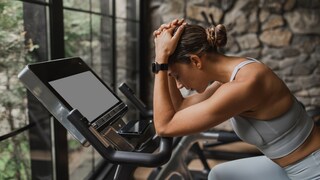 Schätzungen zufolge erkrankt etwa jeder fünfte Mensch in Deutschland im Laufe seines Lebens an einer Depression. Studien zeigen: Eine geringe körperliche Fitness kann das Risiko erhöhen – doch wie fit muss man sein, um möglichst gut geschützt zu sein?