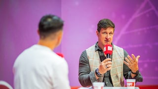 Matthias Steiner im Interview mit FITBOOK-Chefredakteur Nuno Alves auf der OMR 2026 in Hamburg