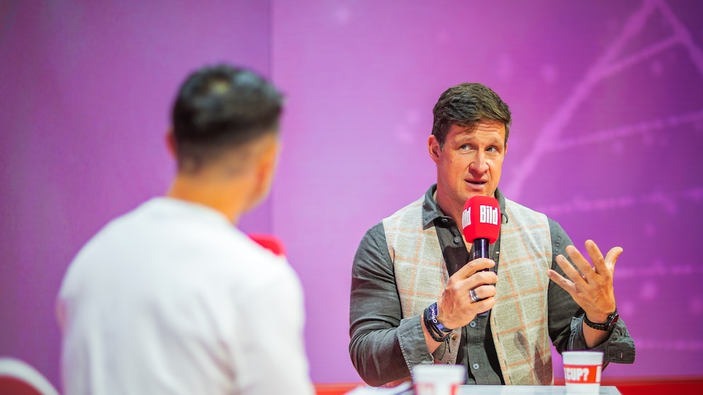 Matthias Steiner im Interview mit FITBOOK-Chefredakteur Nuno Alves auf der OMR 2026 in Hamburg