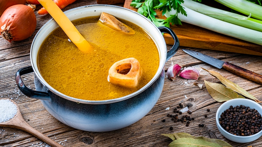 Knochenbrühe gesund