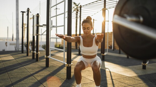 Outdoor-Training auf dem Spielplatz: 7 Übungen - FITBOOK