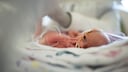 Augenmessung bei Fr&uuml;hgeborenen zur Einsch&auml;tzung des Risikos auf Entwicklungsst&ouml;rungen
