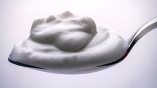 Ob im Frühstücks-Bowl oder nach dem Training – Skyr erfreut sich großer Beliebtheit als eiweißreicher Snack. Doch was macht die isländische Spezialität anders als Joghurt oder Quark?