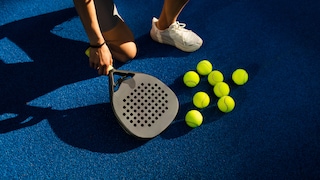 Mit diesen Übungen macht man sich für Padel-Tennis fit.