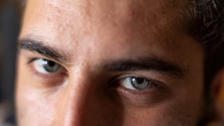 Der in Potenzmitteln enthaltene Wirkstoff Tadalafil kann das Risiko für eine gefährliche Augenerkrankung womöglich erhöhen
