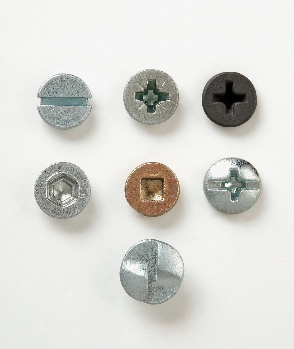 Head designs of different screws