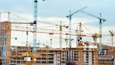 Es werden zu wenig neue Wohnungen gebaut, dafür aber immer mehr Büros