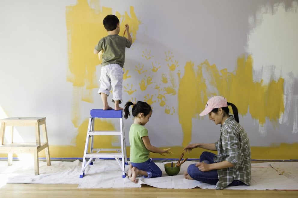 Gender-neutral colors in the nursery