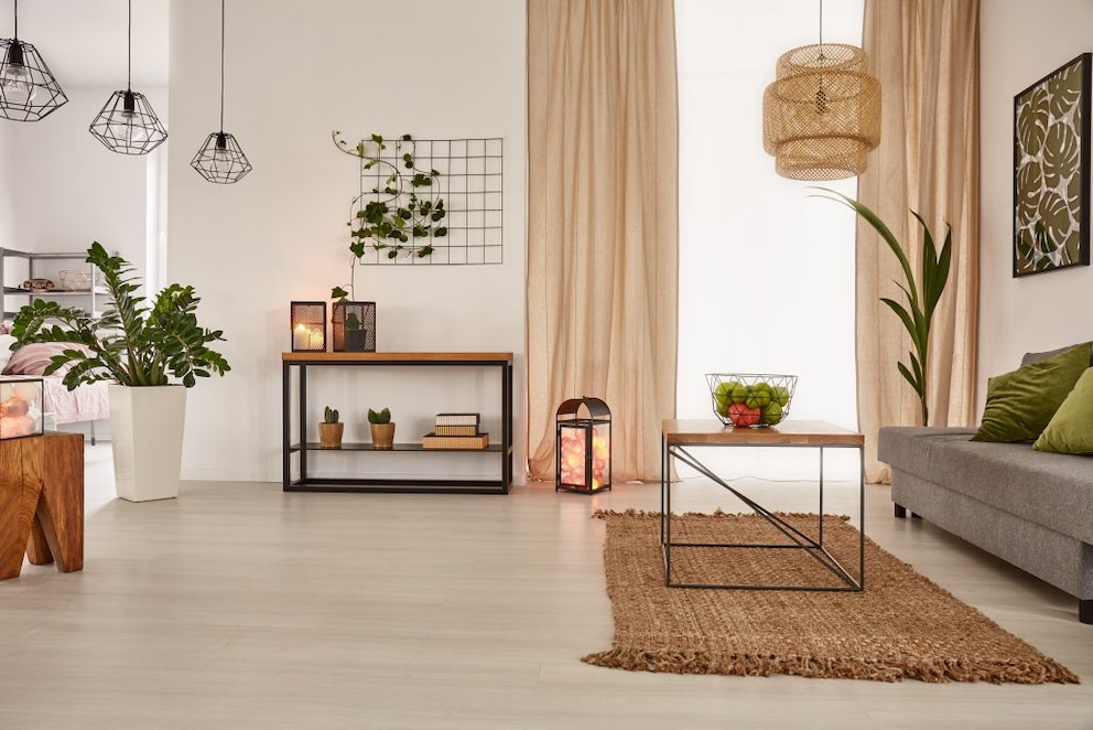 The light brown tone combines well with natural tones
