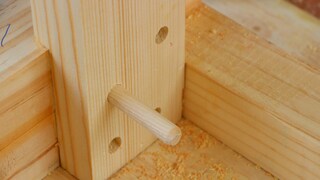 Verbindungen mit Holzdübel werden vor allem beim Möbelbau verwendet