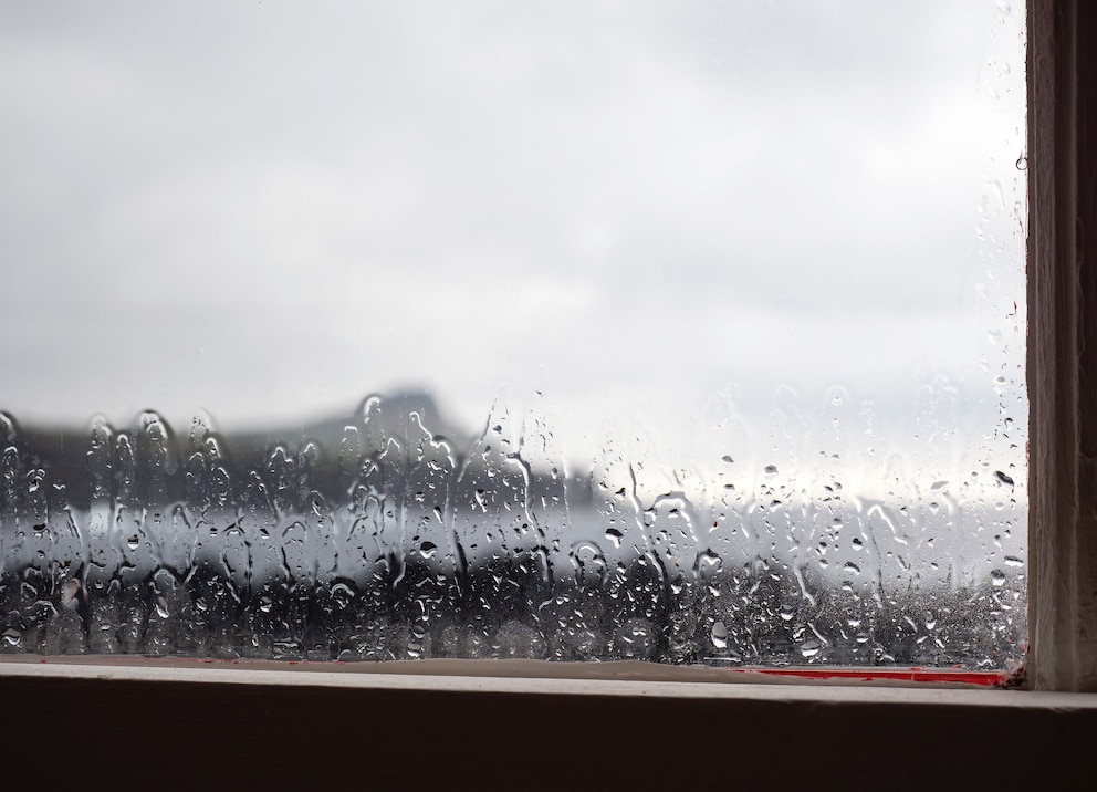 Fensterscheibe, Wasser fällt, Licht, im Freien Schuss, Regen