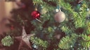 Wie man Weihnachtsbäume länger frisch halten kann