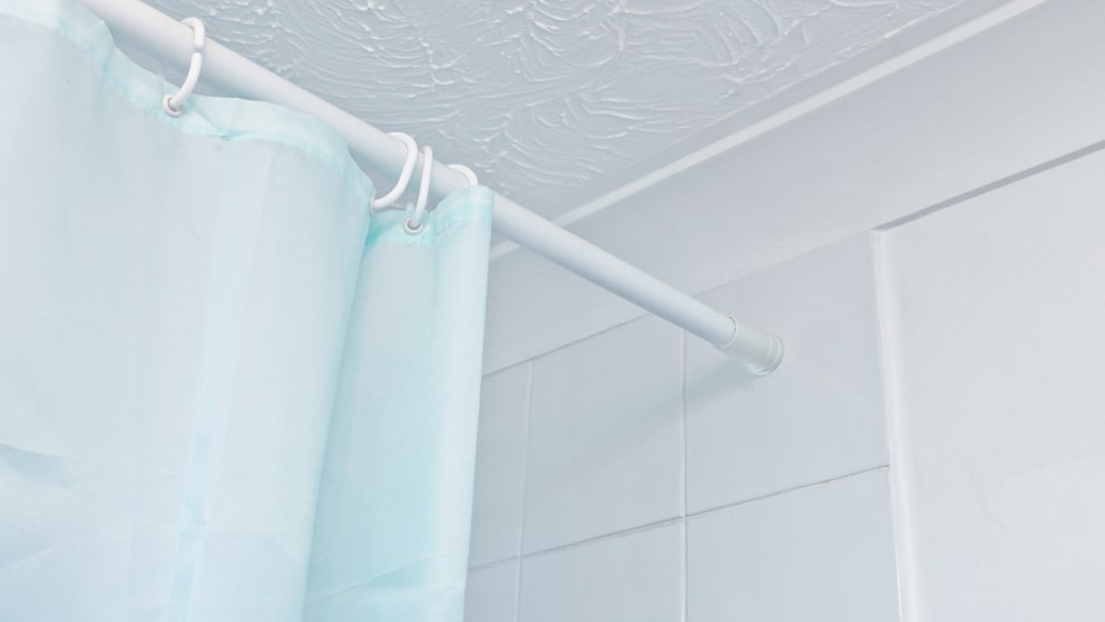 Wie oft sollte man den Duschvorhang waschen?