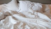 Wie man Kopfläuse aus der Wohnung loswird