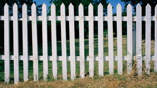 Ein Gartenzaun ist kein probates Mittel, um die Grundstücksgrenze ausfindig zu machen