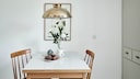 4 Tricks, um kleine Esszimmer größer wirken zu lassen