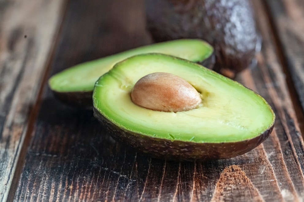 Auch exotische Früchte wie Avocado kann man selbst anbauen