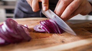 Messer in der Spülmaschine reinigen – warum man das besser unterlassen sollte