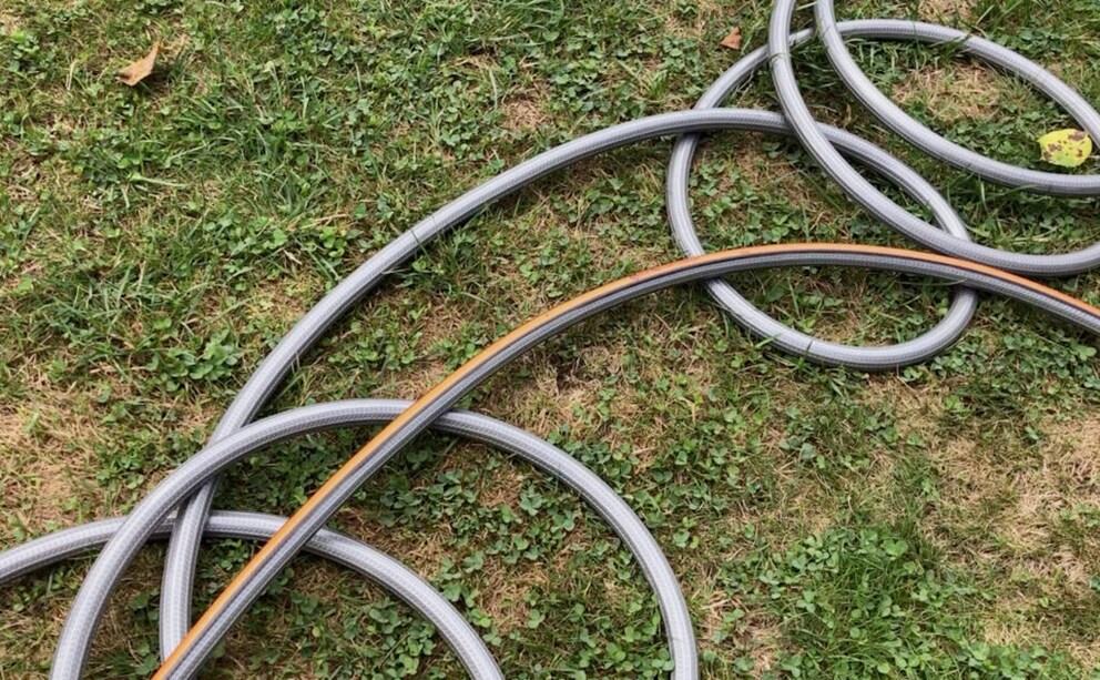 Garden hose with SMT fabric in the test