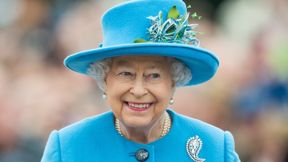 Queen Elizabeth II. öffnet Rosengarten für Besucher